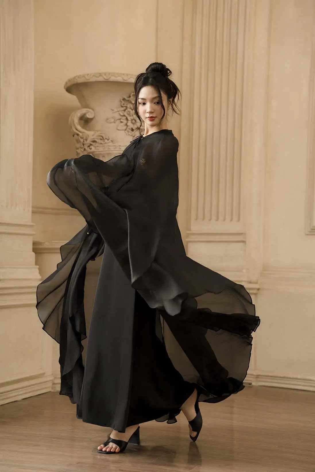 Felix – Drape Cape Sheer Robe